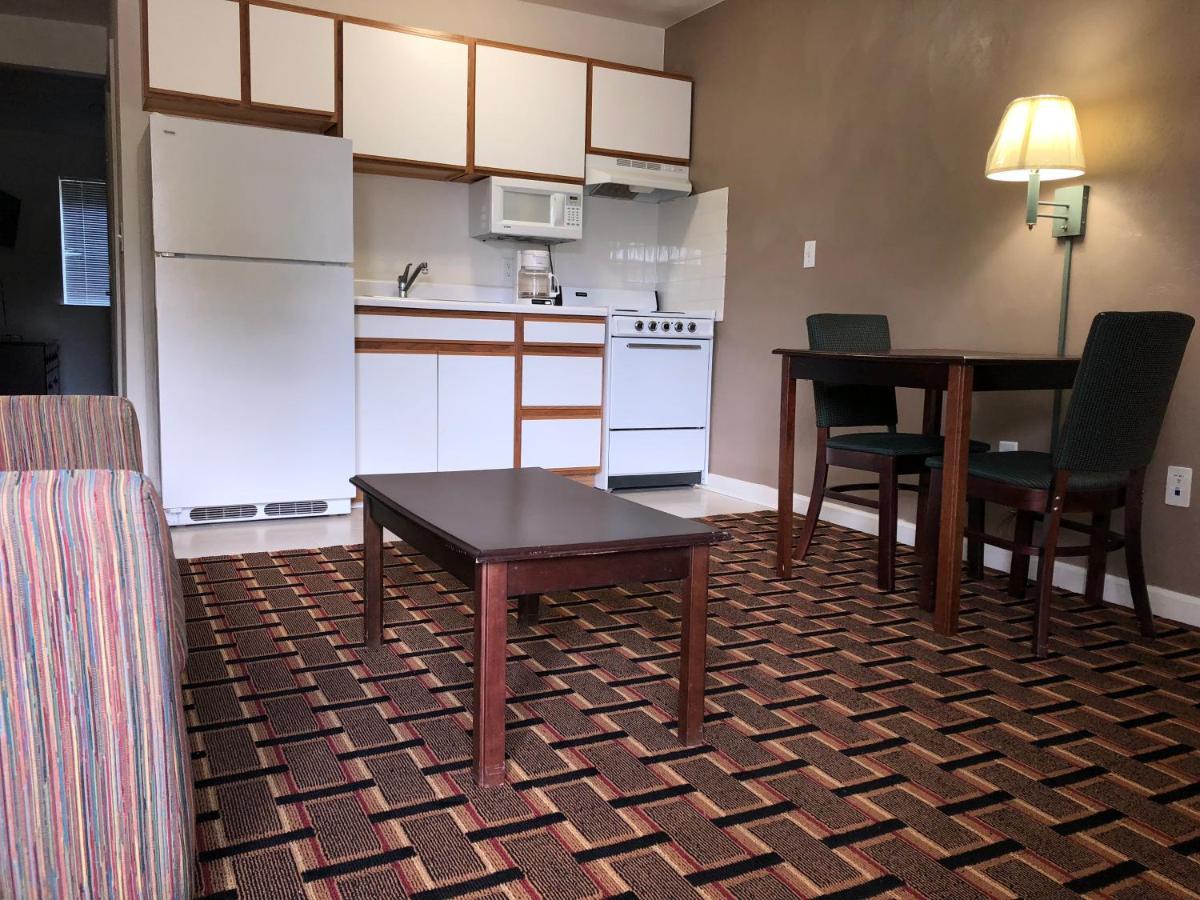 Affordable Suites Burlington Extérieur photo